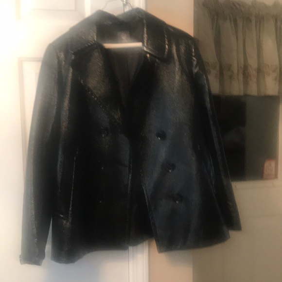 17 inch with and from Top to Bottom 27 inches - Picture 2 of 3